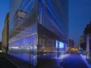 LED lighting of new 7 World Trade Center in New York