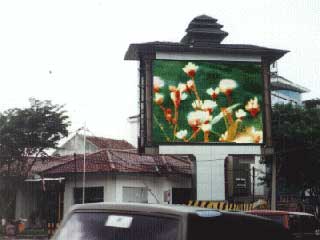 Pantalla electronica para la publicidad al aire libre