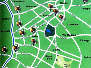 La carte de la publicité extérieure d'Eletromidia examine des installations en San Paolo