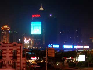 Gigantischer LED-Bildschirm in Shanghai
