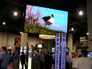 Painéis de LED de Daktronics na exposição de Las Vegas