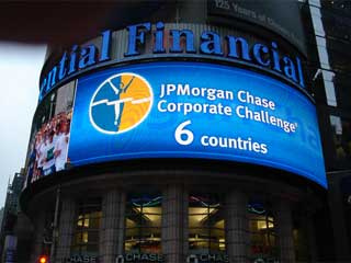 Curved LED screen of JPMorgan in New York