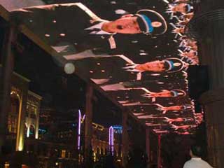 Painel de LED enorme em Pequim