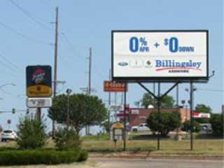 Pantalla digitales LED en la pequeña ciudad de Ardmore en Oklahoma