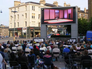 Grande painel de LED em Edimburgo