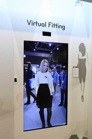 Virtual fitting room