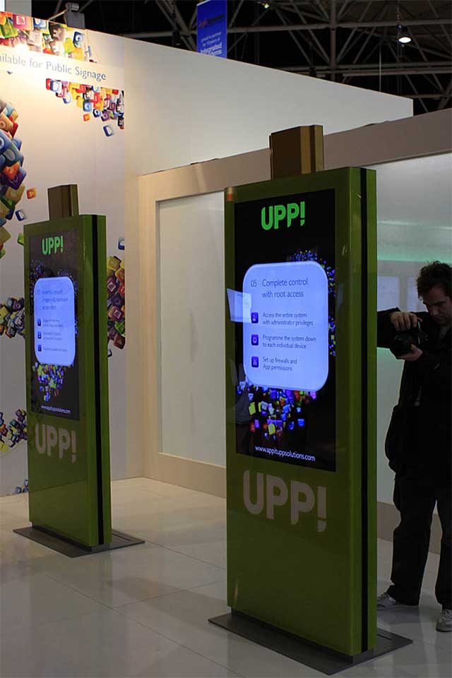 Interactive kiosk