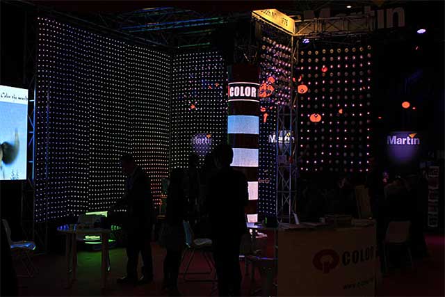 Painéis de LED transparentes