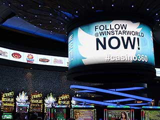 NanoLumens 360° LED screen with pixel pitch 4 mm to WinStar World Casino