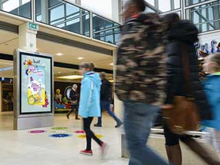 Digital signage in shopping mall