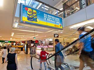 Mur vidéo géant dans le centre commercial