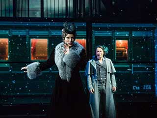 Musical “Anna Karenina” LED decoration