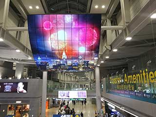 Écran du LG OLED à l'aéroport d'Incheon