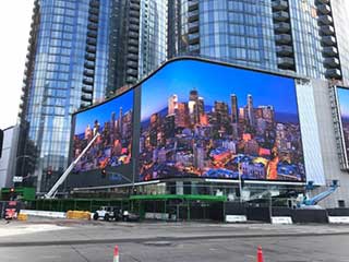 Pantalla LED por SNA de LA Staples Center