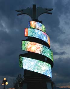 The Dragon Tower can separately display text messades on each LED band or simultaneously show a single image on both bands