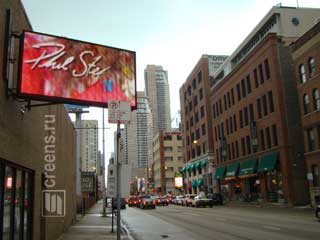 Outdoor LED screens in the streets of Chicago