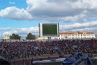 Großer 216-Farbstoff, der Bildschirm bei Petrovsky Stadion Gas-lischt, 